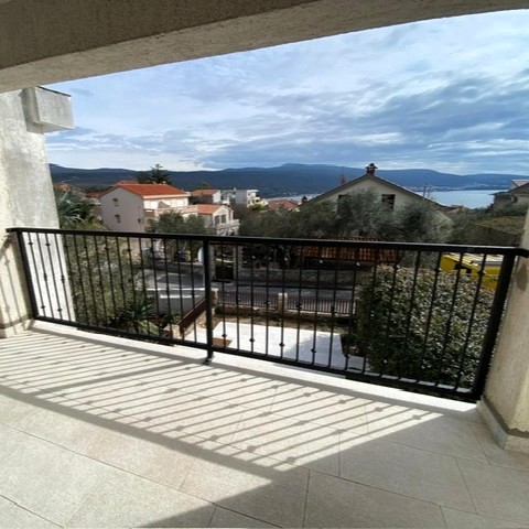 Balkonska ograda od kovanog željeza