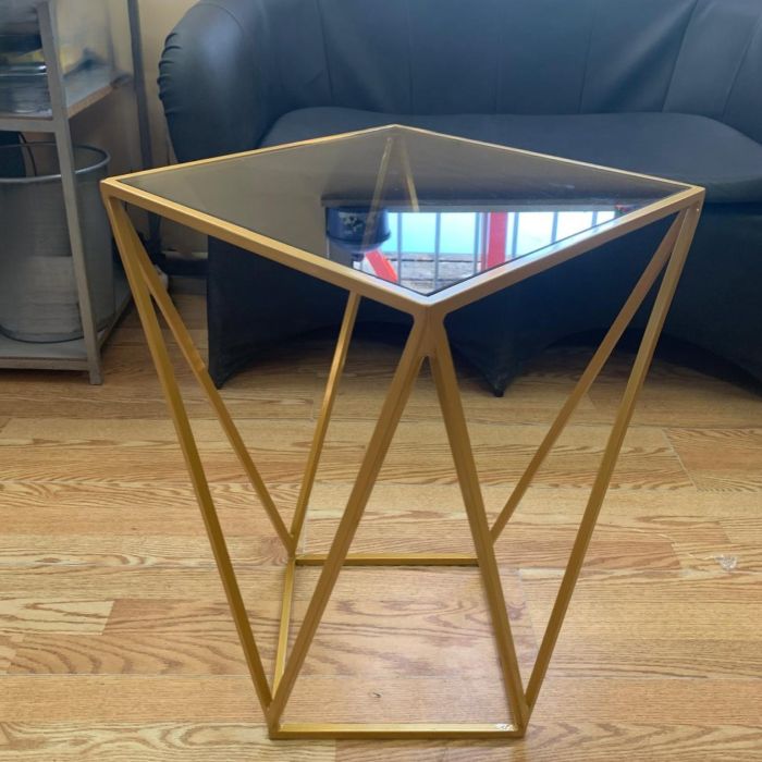 Pomoćni stolić za dnevnu sobu