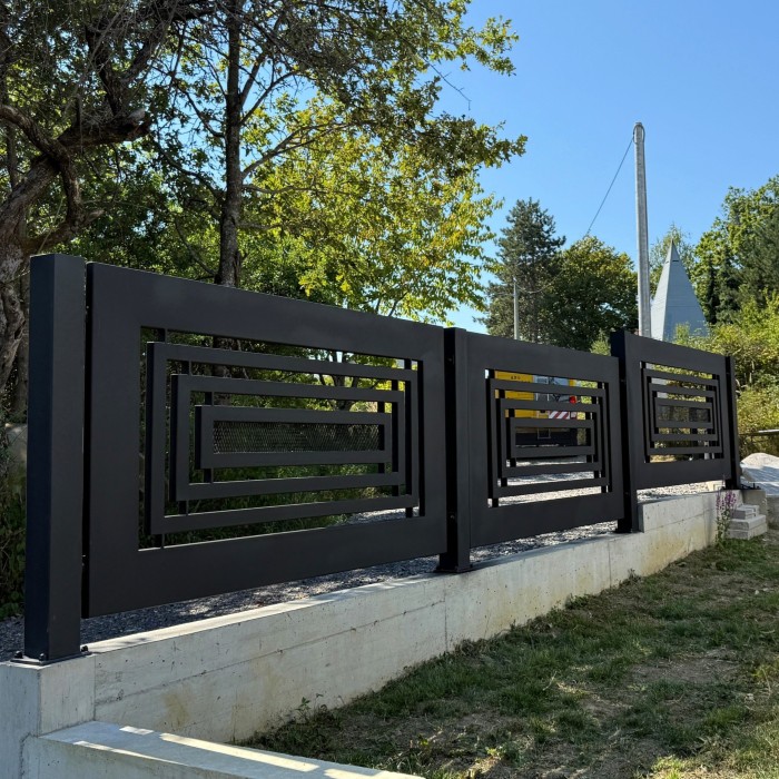 čelična dvorišna ograda