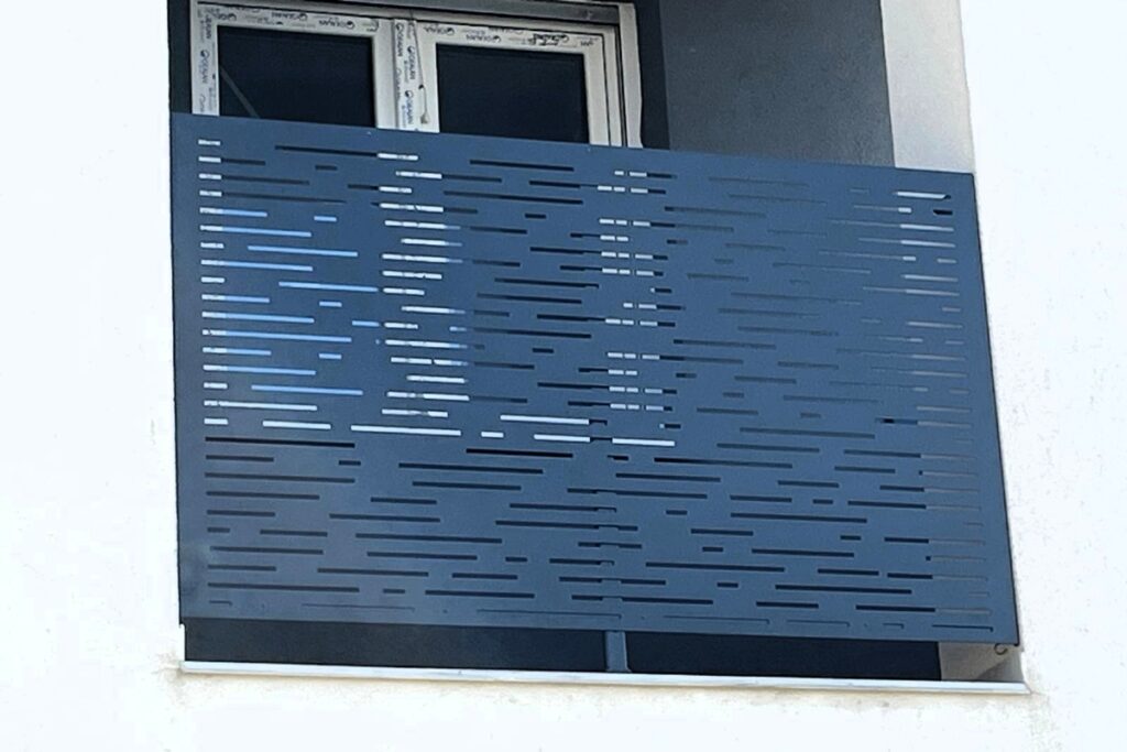 balkonska ograda pocinčani lim